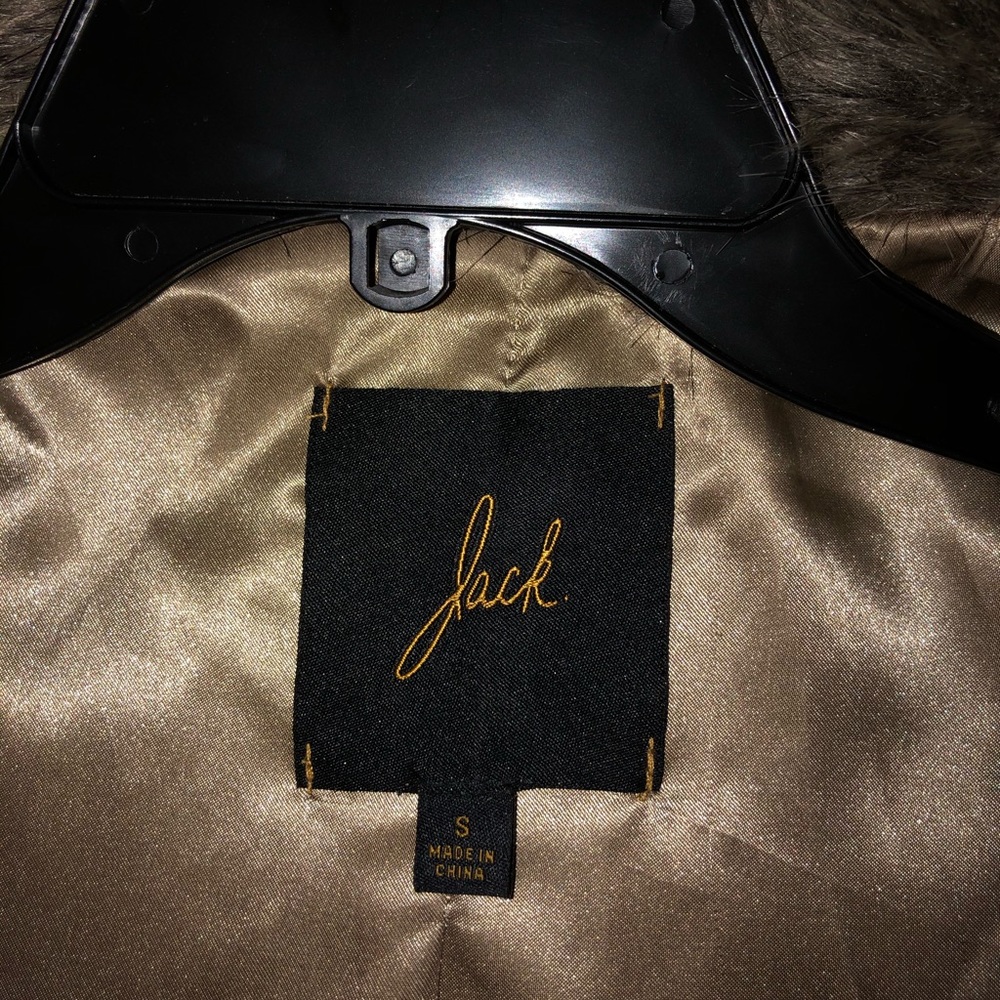 Fur Vest - Picture 4 of 4